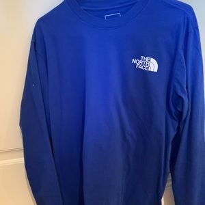 Blue men’s north face long sleeve tee